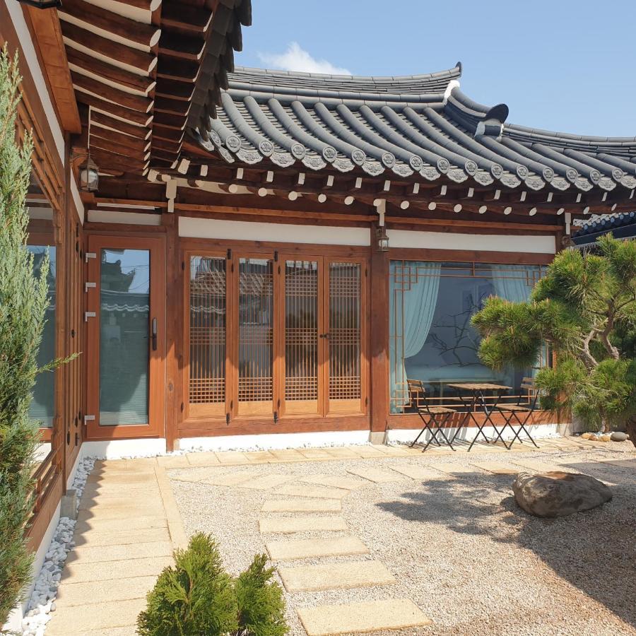 El House Hotel Gyeongju Exterior photo
