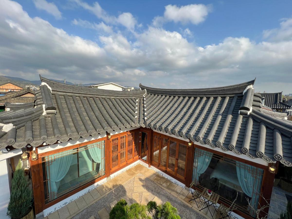 El House Hotel Gyeongju Exterior photo
