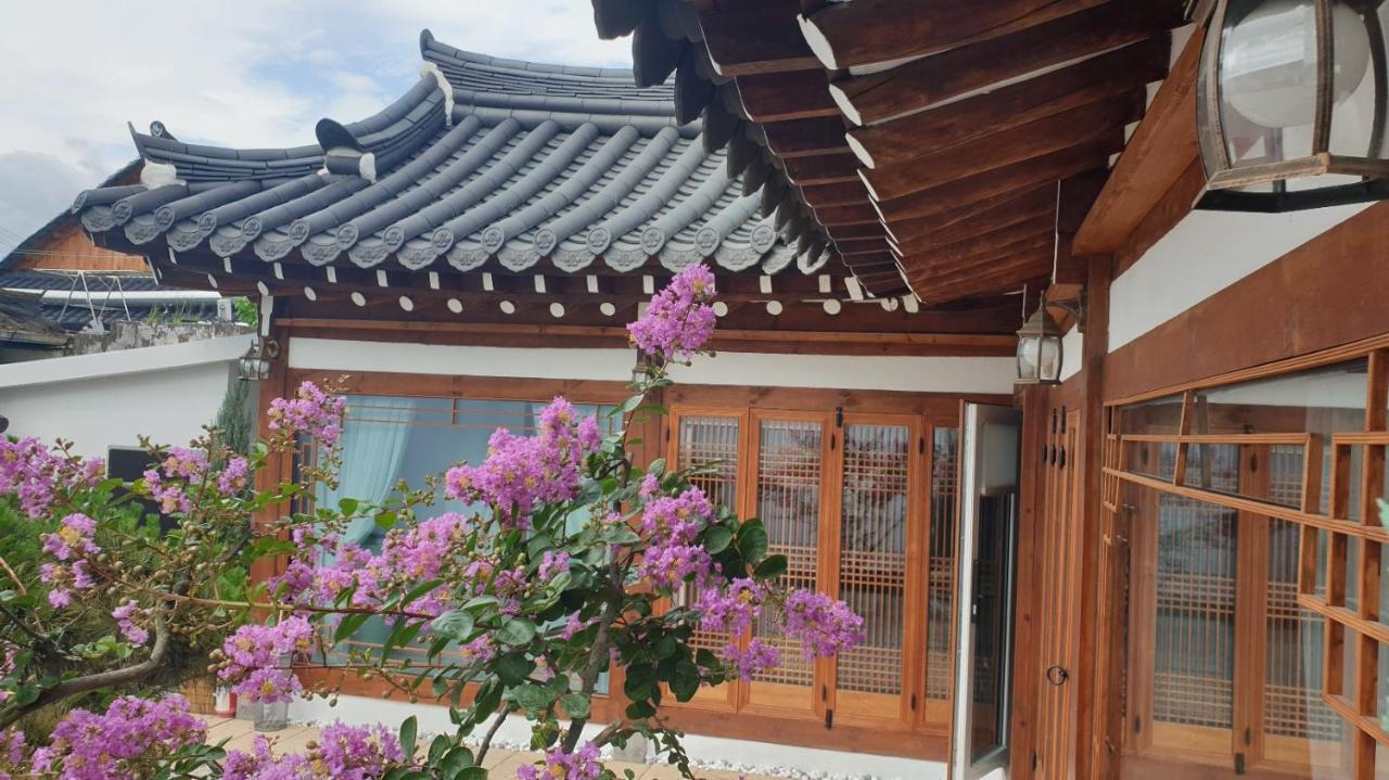 El House Hotel Gyeongju Exterior photo